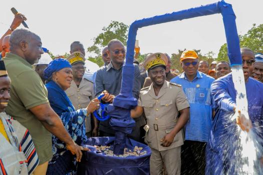  Développement du Bafing - Moussa Sanogo met en service un château d’eau et un centre de santé rénové à Santa (Ouaninou)